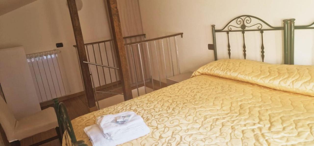 Casa Di Fiore Bad And Breakfast Bed & Breakfast San Giovanni in Fiore Exterior photo